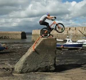54 Danny MacAskill - Way Back Home